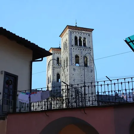 Apartman Alla Santarella Como